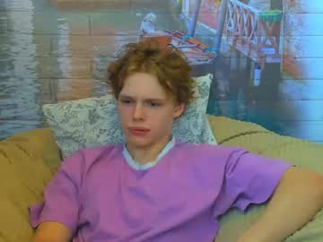 lolnoillimsary naked men live cam show