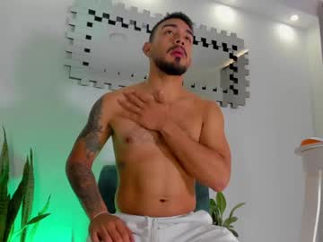 luck_andrew naked men live cam show