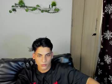 luxrx naked men live cam show