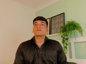 maax_steel_ naked men live cam show