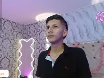 majo_tay1 naked men live cam show