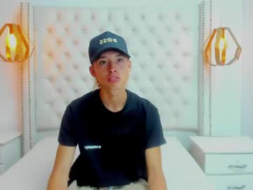 mario_collinss1 naked man live cam