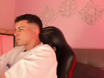 matheww_strong naked man live cam