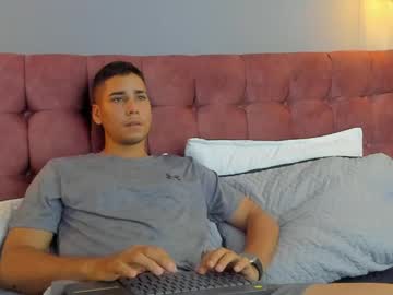 mauro_boy naked men live cam show