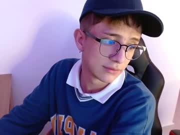 maxxine444 naked men live cam show