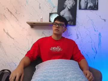 mike_sanz naked men live cam show