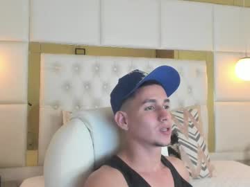 milanorose_ naked men live cam show