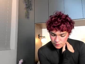 milo_evans naked men live cam show