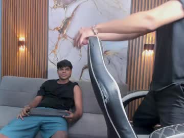 mr_mois naked men live cam show