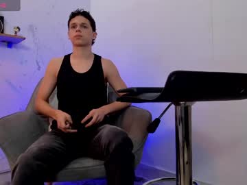 mykelcano naked man live cam