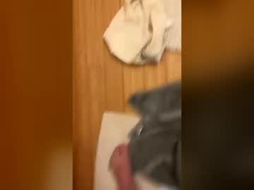 naucurdle naked men live cam show