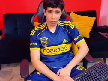 neo_twink naked men live cam show