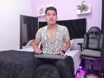 nicolas_gomez1 naked men live cam show
