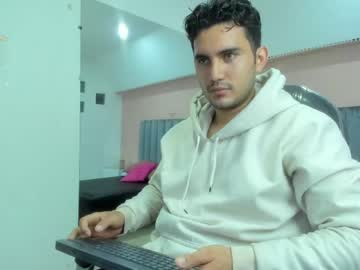 noah_sin_ naked men live cam show