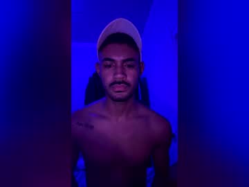 nogueiranoir naked men live cam show