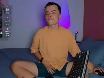 obzidyan naked men live cam show