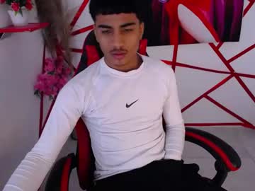 oliver_parker20 naked men live cam show