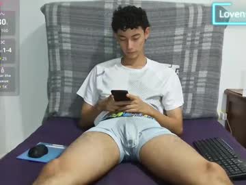 oliver_rayman naked men live cam show