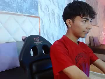 osamu_tay naked men live cam show