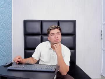 pedrooo22 naked man live cam