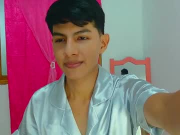 phuwin_bj naked man live cam