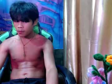 pinoy_shyboy69 naked man live cam