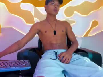 rafaelvanderx naked men live cam show