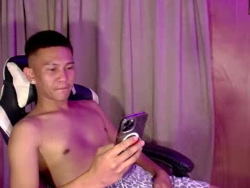 ralfhuge24 naked men live cam show
