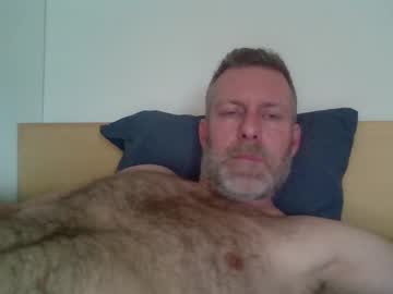 menchats / menchat: redandbluecloud