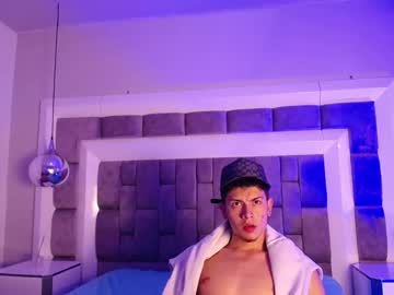 ryan_millerss naked men live cam show
