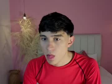 ryan_valentino naked men live cam show