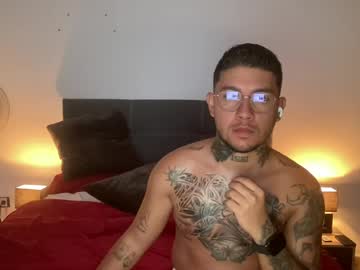 ryo253580 naked men live cam show