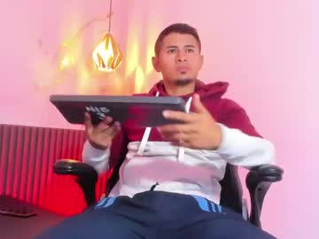 salvadorgrimm naked men live cam show
