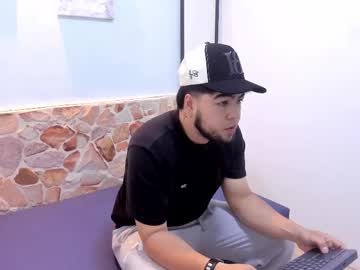 samuel_travis naked man live cam