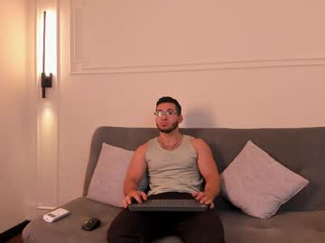 santi21__ naked men live cam show