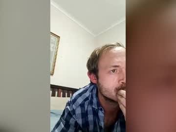 sexrabit9 naked men live cam show
