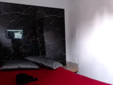 sexy_skinny_09 naked men live cam show