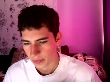 shpackfamq naked men live cam show