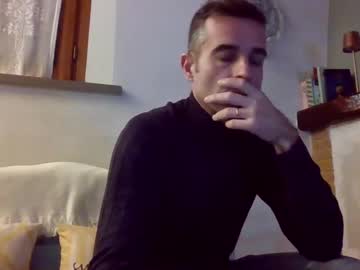 menchats / menchat: simmeturbate
