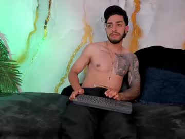 sky_skime naked men live cam show