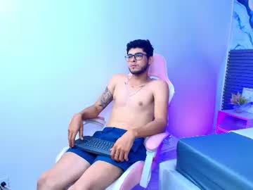stron_dominant naked men live cam show