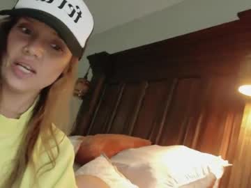 sweeetttea naked men live cam show
