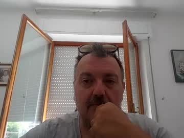 theitalianpapi naked men live cam show