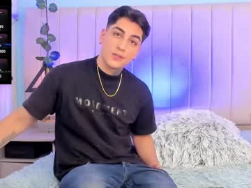 thiago_wiinter naked men live cam show