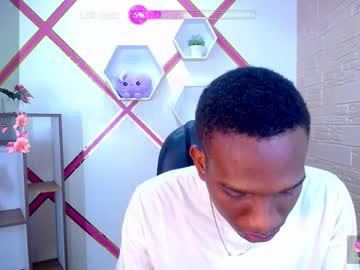 thmmasmanrique naked men live cam show