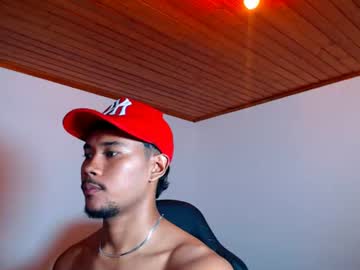 thong_21 naked men live cam show