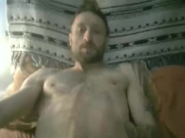 menchats / menchat: tommygun2727