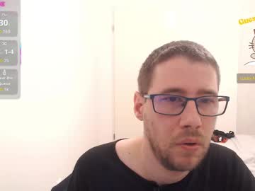 menchats / menchat: totoclown