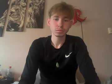 tyler_fox0 naked men live cam show