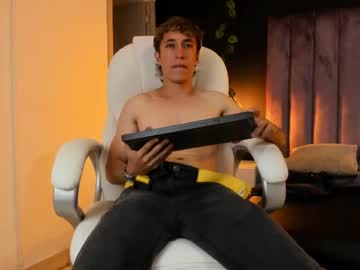 ulises_valtherion naked men live cam show
